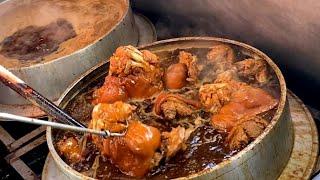 The most popular Taiwan's Food- Brewed Pork Feet & Shank