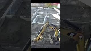 温哥华建房工地Timelapse#新房地基怎样建Footing施工加拿大#建房温哥华装修Vlog#温哥华自建房#shorts