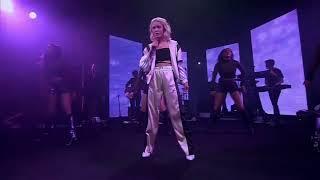 Zara Larsson "Symphony" Live at Volkswagen Garage Sound Concert 2018