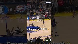 Hard screen from Draymond on Ant 