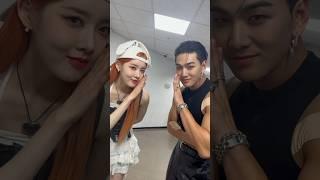 #엘리베이터안에서  with #스테이씨 #STAYC #시은 #Sieun #백호 #BAEKHO #엘리베이터 #BAEKHO_Elevator #Shorts