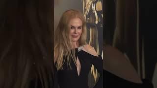 #nicolekidman #redcarpet #fashionstyle #blackvelvet #hautecouturedress #hollywoodcelebrity