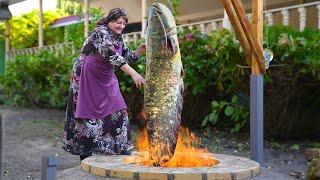 Grandma Cooked Huge Fish in Underground Tandoor: An Unusual Way to Cook Fish!