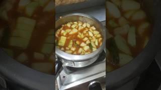 Aasan tarike se cooker me sabji banaye chana dal aur lauki  #music #whatscooking