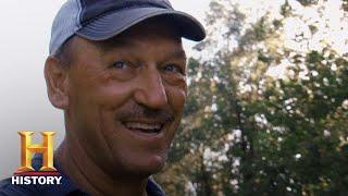 Swamp People: Troy vs. Chase in EPIC Landry Gator Hunt (Season 7) | History