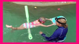 Learn to swim with preschoolers, Lesson 1 - Straight Leg Kick and correct positioning in water