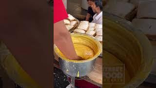 Bulk making of amazing 100 grams Paneer pakoda #streetfood #amazingstreetfood #streetfoodindia