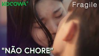 Cha Se Jin beija Kim So Hui | Frágil Ep 4 | KOCOWA+ [PT-BR]