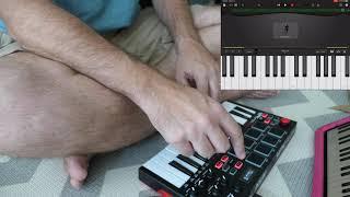 First UX of Akai MPK Mini Play with IOS Garageband