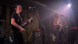 Hinds - Spanish Bombs (The Clash Cover) - Live @ Nochtspeicher, Hamburg - 03/2025