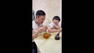 喜欢吃辣的朋友一定不要错过，这个平已采用江大辣片，超好吃，无限回购，它的口感是不带甜味的，然后有嚼劲的#大辣片 #老式大辣片 #网红大辣片