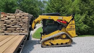 Cat 259d3 lift 4000# pallet