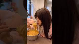 [抖音 搞笑 視頻 TIKTOK] 我說媳婦,這怎麼只有你吃一大碗?