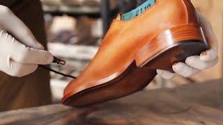 Ingenious Craftsmen Make Handmade Leather Shoes