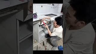 Ốp bàn bếp, tủ bếp dưới đẹp bằng gạch men