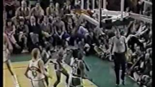 Larry Bird - 30/13/13 vs. Sonics (1984)