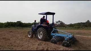 WEICHAI LOVOL 70HP 4WD TRACTOR TRACTEUR IN AFRICA