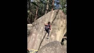 La Dalle à Clément, 6a. Fontainebleau