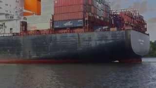 Hapag Lloyd Boston Express arriving in Savannah