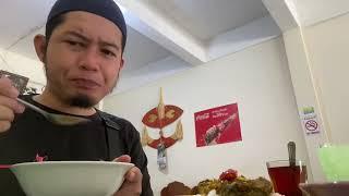 KEDAI NASI BERLAUK PAGI DI CHE HE TAKBAI | MASAKAN NAKORNSRITHAMMARAT TAPI TAK PEDAS SANGAT ‼️