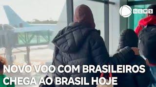 Novo voo com brasileiros deportados dos EUA chega ao Brasil hoje