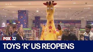 Toys 'R' Us opens new standalone store in Chicago suburb