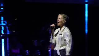 Take My Hand - Dido - Seine Musicale 22/11/2019