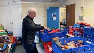 CHRISTMAS WITH THE St IVES FOOD BANK AT THE EDWARD HAIN CENTRE