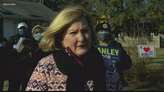 Lt. Gov. hopeful collects signatures to get on ballot