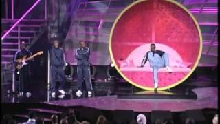 Jamie Foxx serenades Serena Williams at the ESPY Awards - Tennis Ball