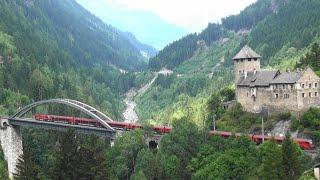 (AT) Arlbergbahn, Trisannabrücke + Schloss  Wiesberg (Railwaybridge + Wiesberg Castle)