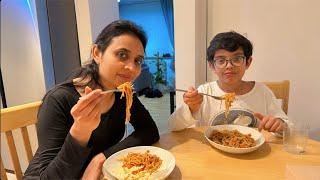 Dinner ma banavya Chinese Noodles ane family sathe joyu gujarati movie #apexapatelvlogs #gujarati