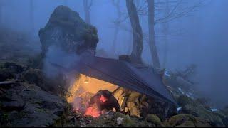 SOLO OVERNIGHT BETWEEN The ROCKS | WINTER CAMPING in FOGGY WEATHER | ASMR