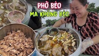 Bất ngờ trước quán phở Bèo mà nồi nước lèo không bèo chút nào