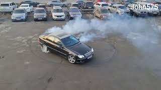 Mercedes C55 Crazy Burnout