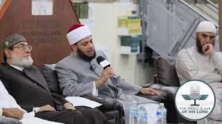 Shaykh Shoaib [Shaykh Minshawi Taqleed] in front of Shaykh D. Ahmed Al'Ma'saraawi