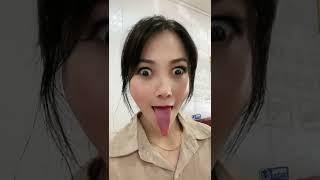 开州幺妹（小号）Chinese long tongue woman