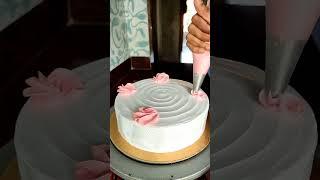 Butterscotch cake decoration  #shorts #shortsfeed #youtubeshorts #butterscotch #cake #trending