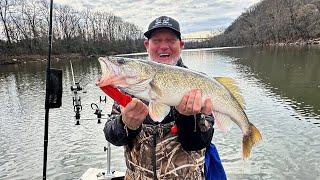 Tennessee Walleye Fishing on Old Hickory Lake, Fishing the WORLD RECORD Spot