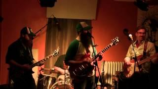 The Memphis Dives perform "Outro" live at Cà d'Zan House Concerts 11/21/2014