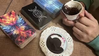 ELİNDE ÇİÇEKLE GELİYOR SANA BU MUTLULUĞU YAŞATACAK / GENEL KAHVE TAROT FALI #tarot #kahvefalı