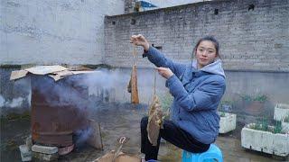 用甘蔗皮熏腊肉，第一次用这种方法，不知道熏出来味道怎么样