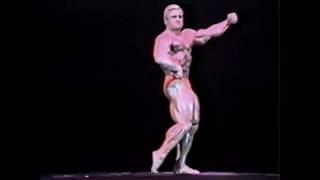 Tom Platz guest posing in Helsinki, Finland 1987