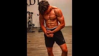 Teen aesthetic bodybuilder flexing big ripped muscle / Full vid in briefs link in the description