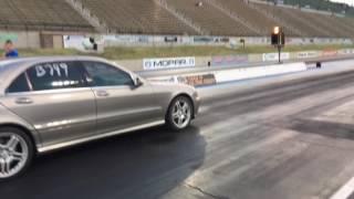 Mercedes S65 AMG vs mustang 1/4 mile