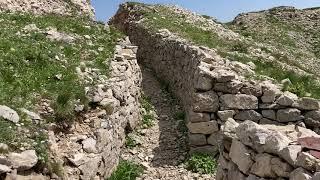 Resti di trincea sul Monte Pasubio