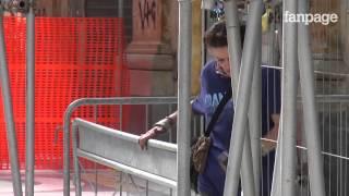 Galleria Umberto, i ponteggi diventano rifugio per senzatetto