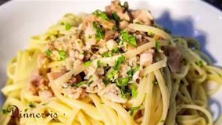 LINGUINI WITH WHITE CLAM SAUCE