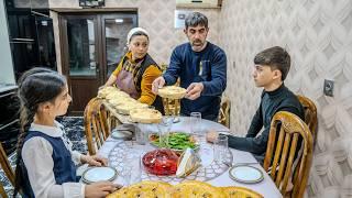 Ramadan Iftar Table | Ramadan Pide and Turkish Tray Kebab | Cake Biscuit