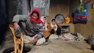 Cooking Traditional Afghan Tandoor Bread in Bamiyan